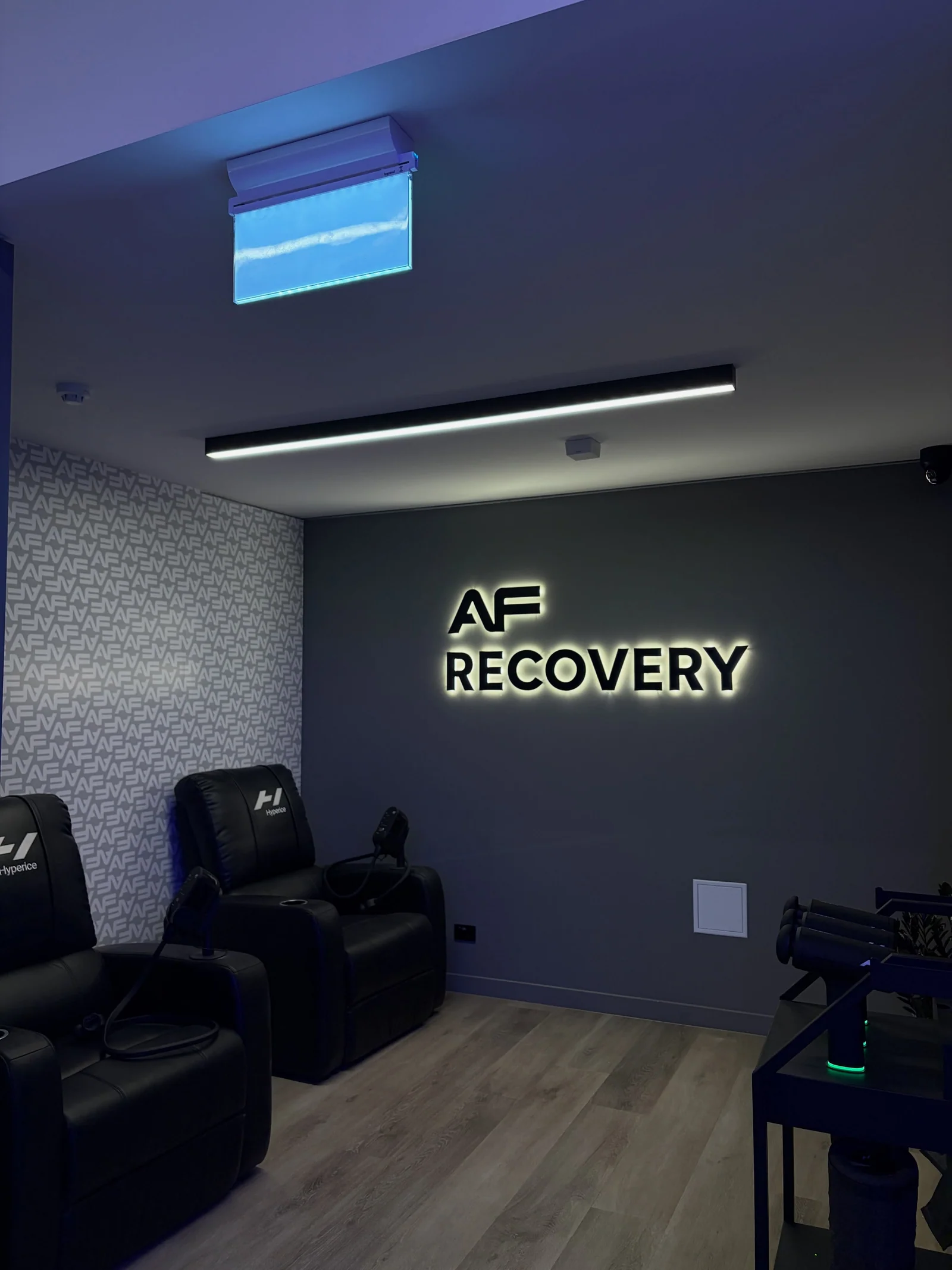 Finished recovery room with painted walls and ceiling